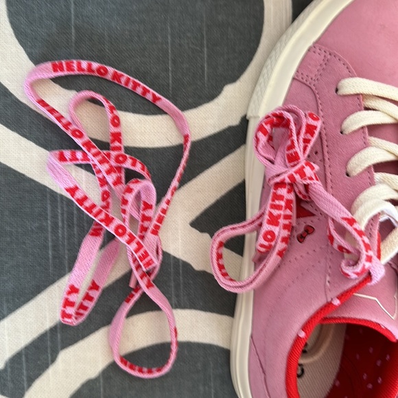 CONVERSE Hello Kitty one star suede PINK - Picture 10 of 10